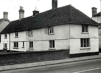 46 High Street and Malting House Cottage in 1961 [Z53/104/5]